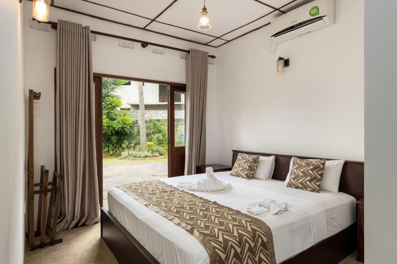 Surveyor'S Residence Bungalow Канди Экстерьер фото
